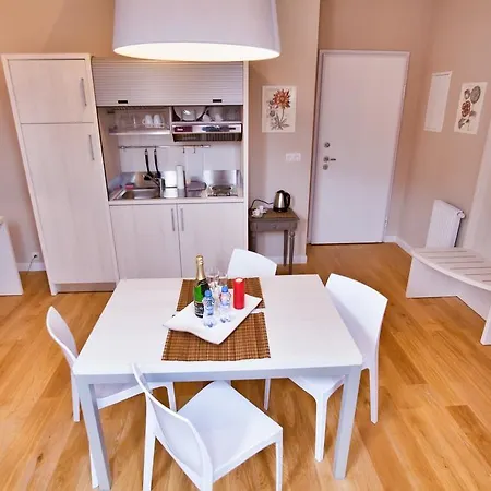 Privilege Kroftova Apartment