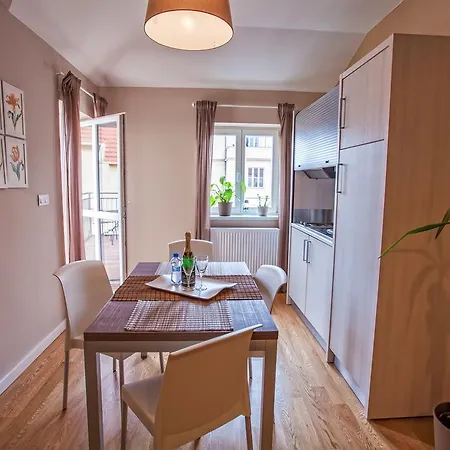 Apartment Privilege Kroftova *